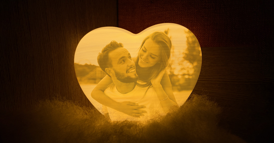 Heart-Shaped Moon Lamp Valentine Gift Ideas